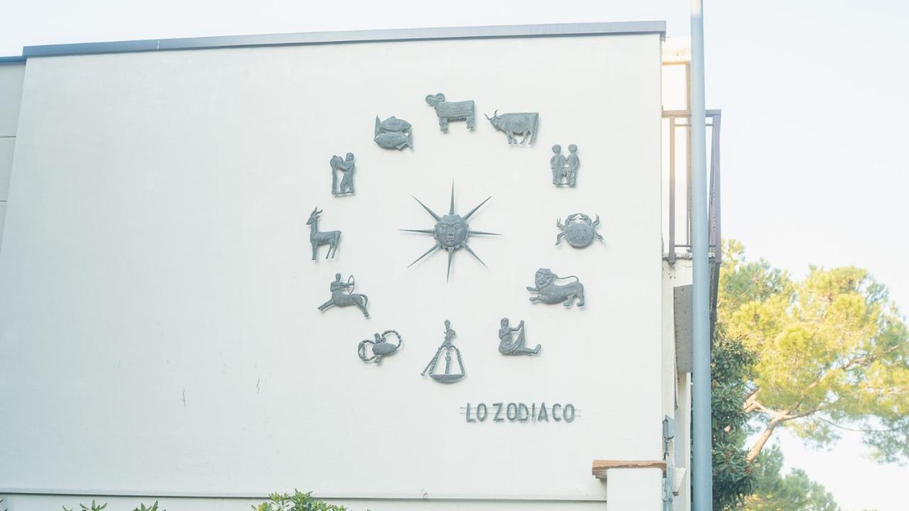 The Zodiac Apartment - Italian Homing シルミオーネ エクステリア 写真